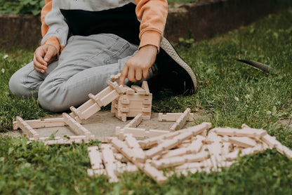 🏰 Château BoisMagik™ — Le Kit de Construction en Bois Qui Transforme Chaque Enfant en Petit Architecte